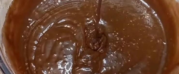 Поєднала прості продукти: торт "Три склянки" на кефірі