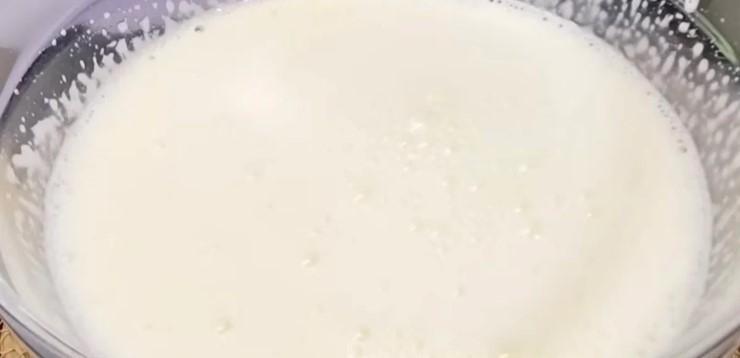 М'який кекс із приємною текстурою. Продукти завжди знайдуться вдома