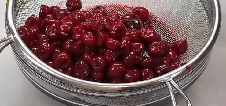 Вишневий літній торт до чаю. Так смачно, що слів немає