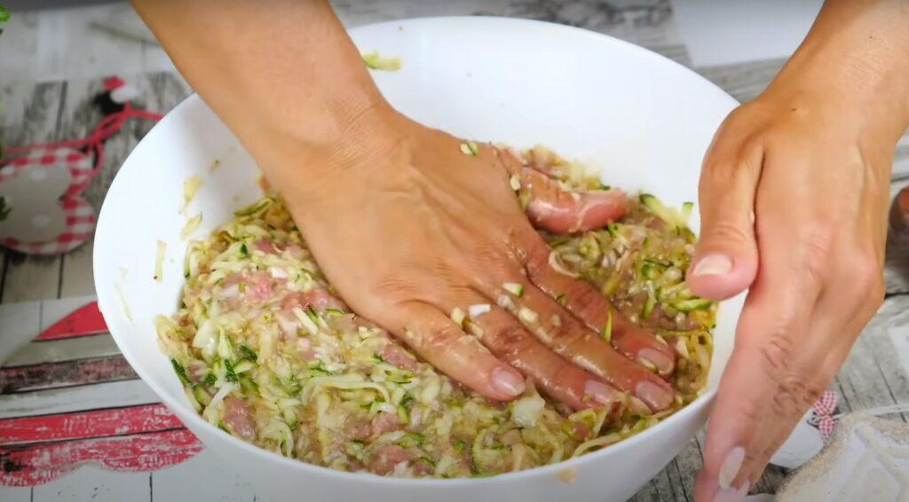 Нереально смачні котлетки з кабачками. Корисна страва