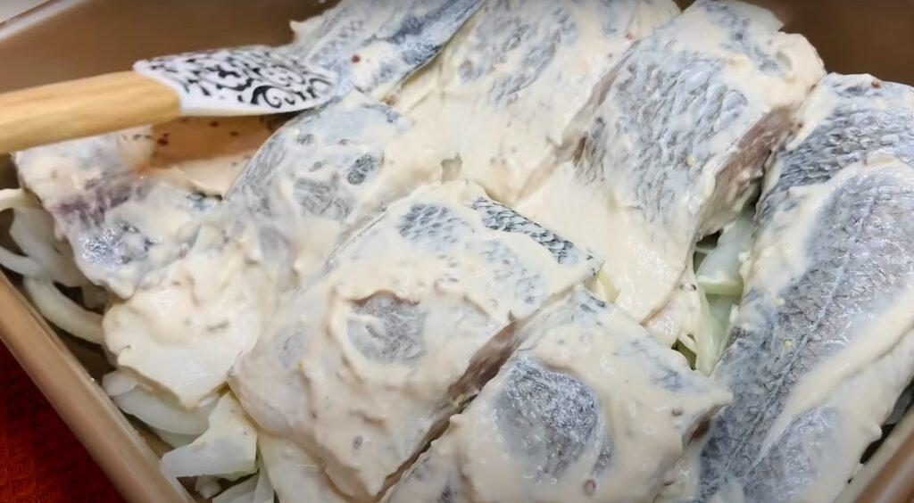 Як смачно запекти рибу у духовці. Секрет приготування в маринаді