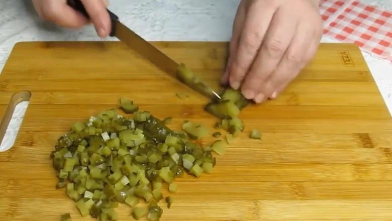 Смачний салат на кожен день, що на столі не залишиться і ложки