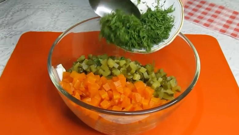 Смачний салат на кожен день, що на столі не залишиться і ложки