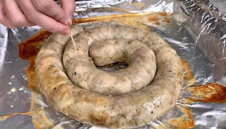Соковита куряча ковбаса у духовці