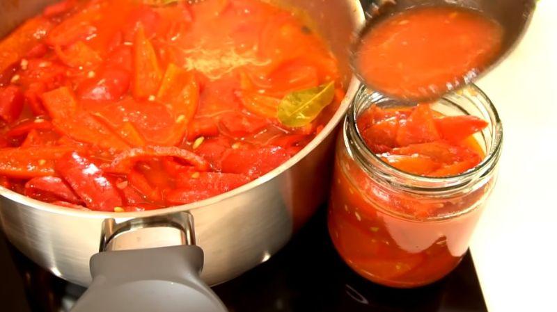 Смачне лечо на зиму: з'їдається миттєво. Моя улюблена заготівля