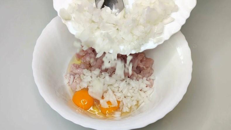 З курячого філе готую цілу купу соковитих котлет без м'ясорубки
