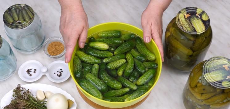 Мариновані огірки без стерилізації в кисло-солодкому маринаді