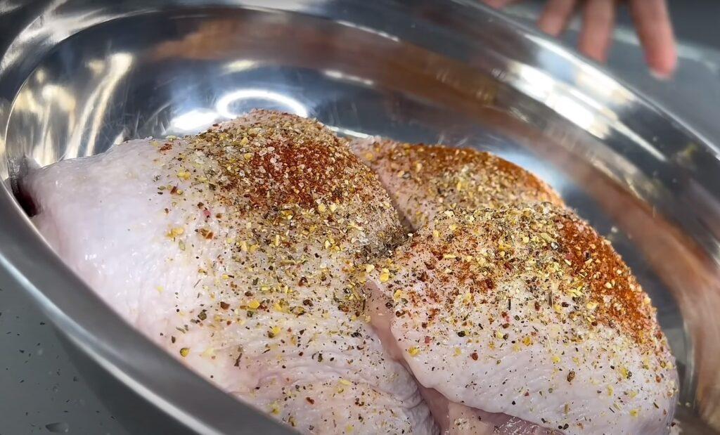 Все склала і забула. Ось як потрібно готувати курочку