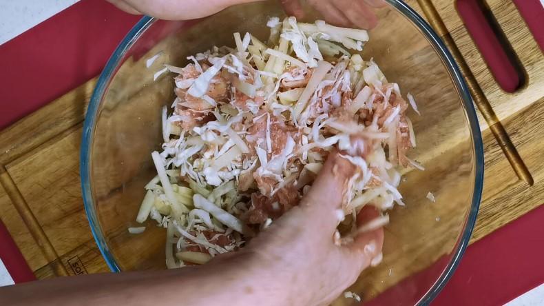 Готуємо в духовці дуже смачну страву з картоплі, яку готували раніше в печі