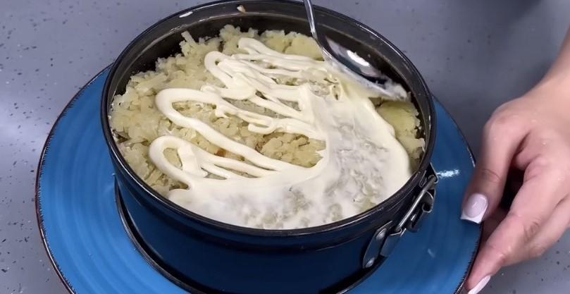 З найдоступніших продуктів: ефектний салат «Простачка»