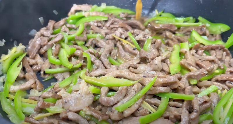Підсіли на м'ясо за цим рецептом. Готую на сковороді