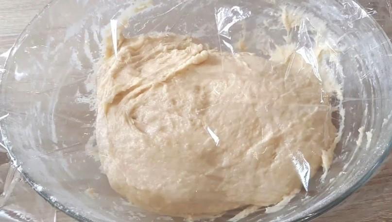 Булочки зі згущеним молоком та штрейзелем