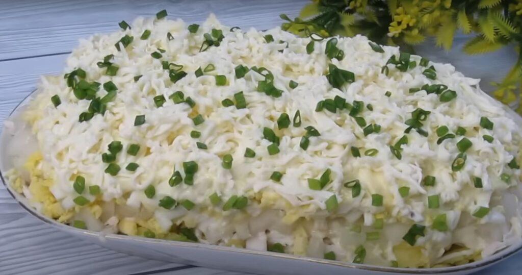 Ніжний та з відмінним поєднанням продуктів. Цей салат точно буде у вас у списку улюблених