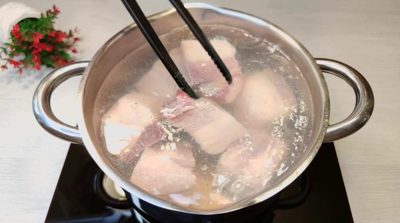 Смачна закуска з грудинки для будь-якого приводу