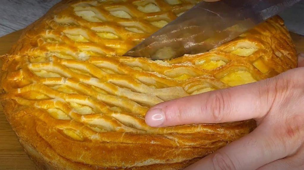 Смачний та ніжний пиріг «Десятихвилинка»