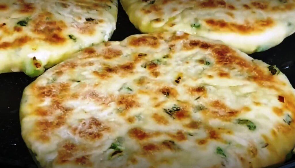 Смачні коржики з начинкою до чаю. Тісто на кефірі, готую на сковороді