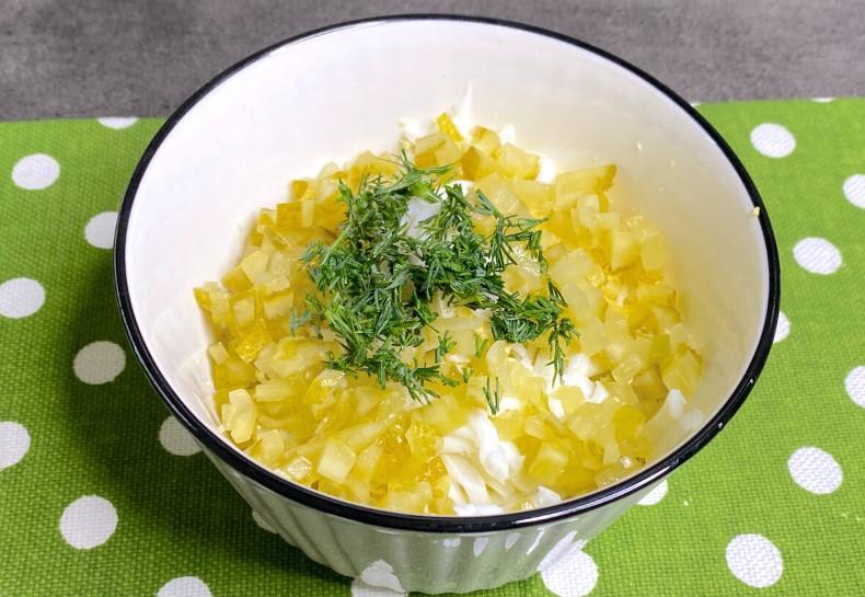 Ще один рецепт рулетиків, але вже без сиру: потрібно мінімум продуктів та часу