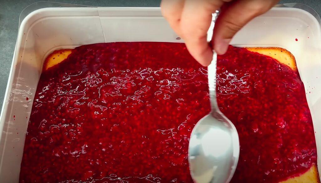 Як спекти найсмачніший святковий торт. Просто та швидко