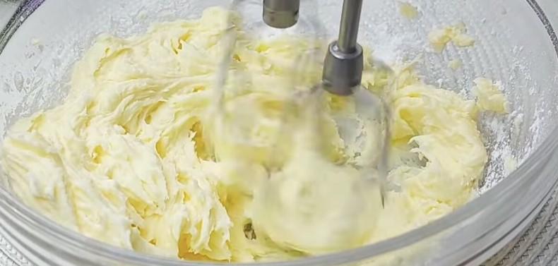 Магазинне не люблю, печу вдома сама: печиво «Кураб'є» із простих продуктів