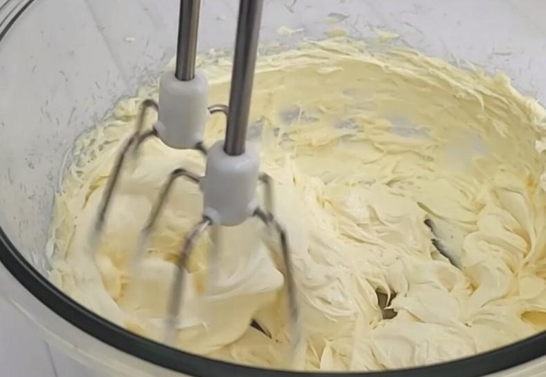 Крем для торта зі смаком пломбіру. Без вершків та сиру
