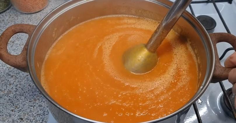 Варю1 кг моркви із яблуками! Готую смачний домашній сік