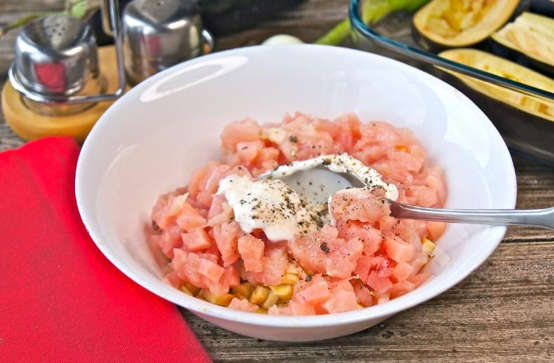 Ніжні баклажани, фаршировані курячою грудкою