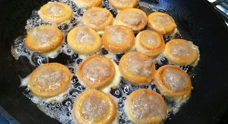 Беру звичайні сушки і готую з них закуску: виходить смачно