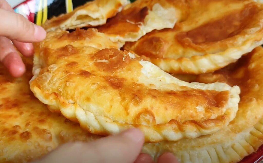 Коли немає м'яса, готую так. Кефірний коржик на сніданок