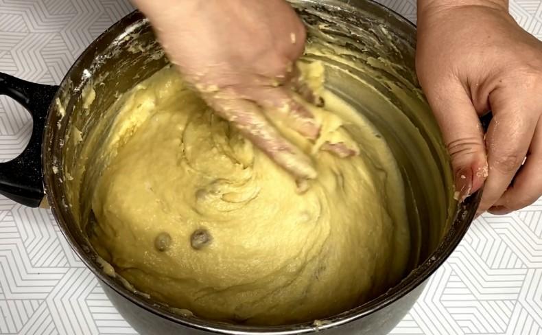 Ділюсь рецептом Великодніх пасок. Смачні і ароматні, на дріжджах