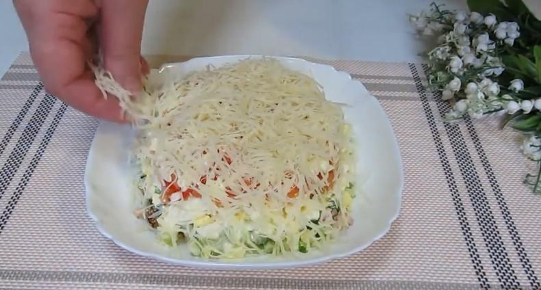 Ніжний по-весняному, смачний салат. Результат дуже порадував