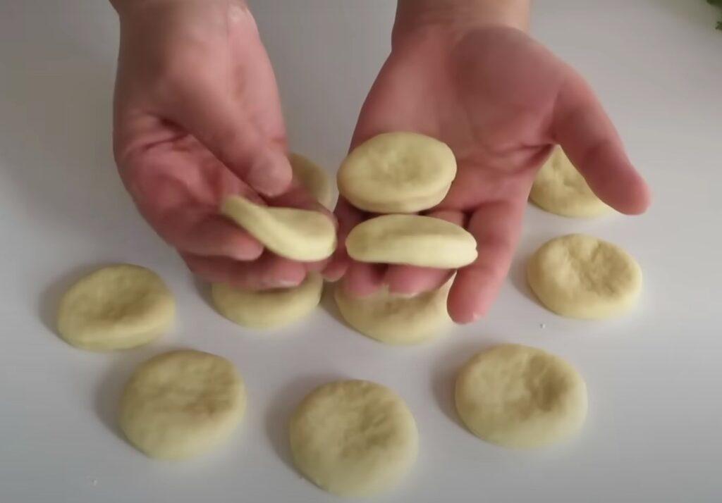 Пампушки на сковороді. Такі смачні, що можна готувати їх щодня