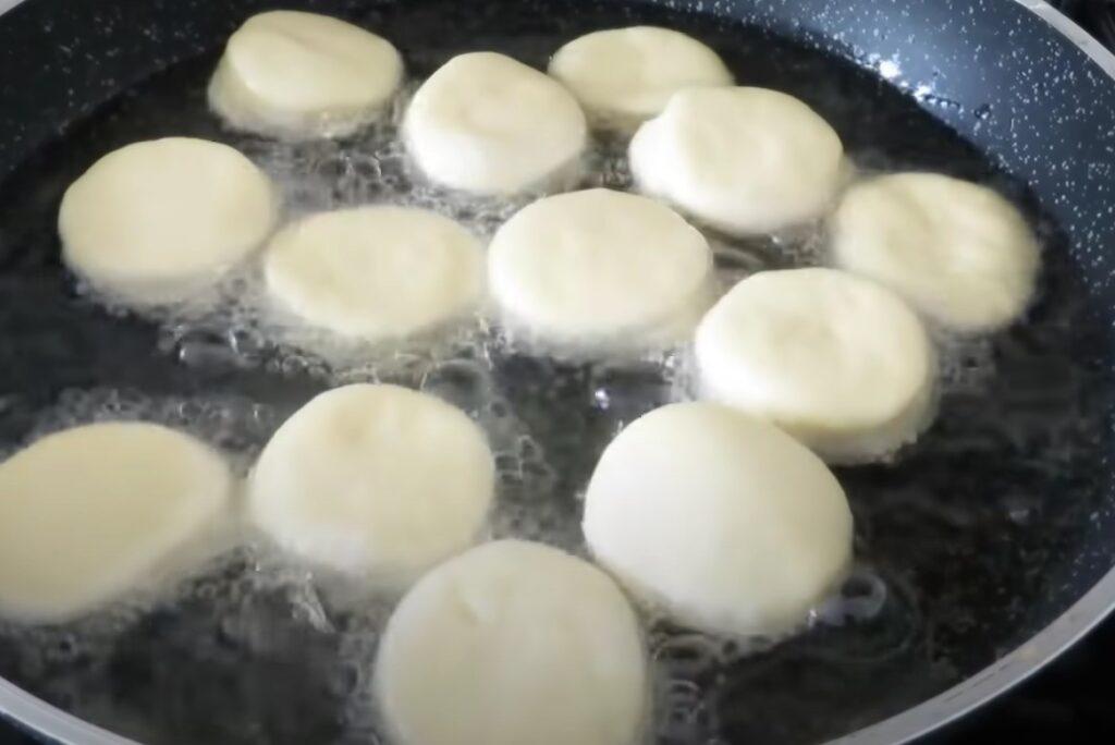 Пампушки на сковороді. Такі смачні, що можна готувати їх щодня