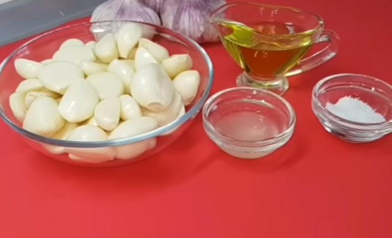 Часникова паста. Заготування часнику на цілий рік