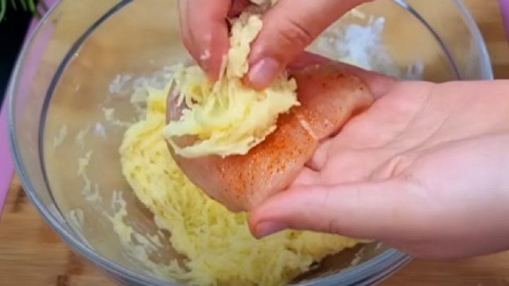 Готую замість дерунів. Куряче філе в картопляному клярі