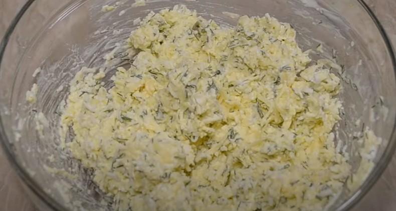 Закуска «крабові кульки» із сиром та крабовими паличками