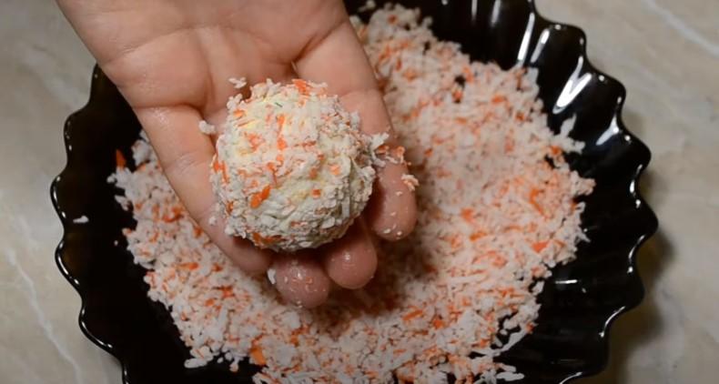 Закуска «крабові кульки» із сиром та крабовими паличками