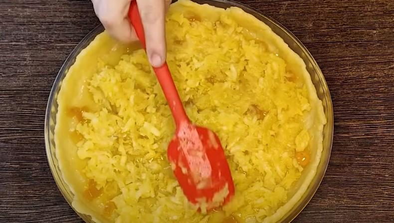 Яблучно-абрикосовий пиріг до чаю