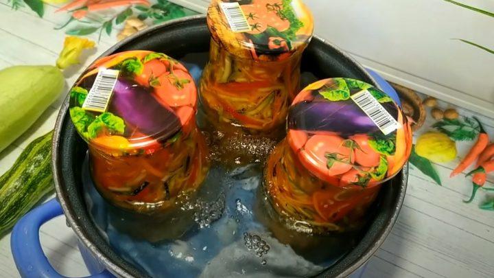 Салат з кабачків, який простоїть всю зиму