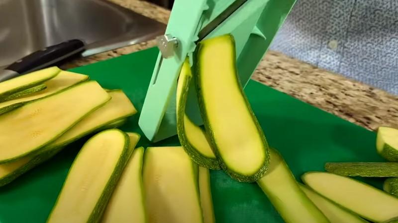 Кабачки з фаршем на сковороді, за смаком "як голубці"