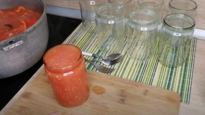 Подружки просять поділитися цим рецептом лечо на зиму