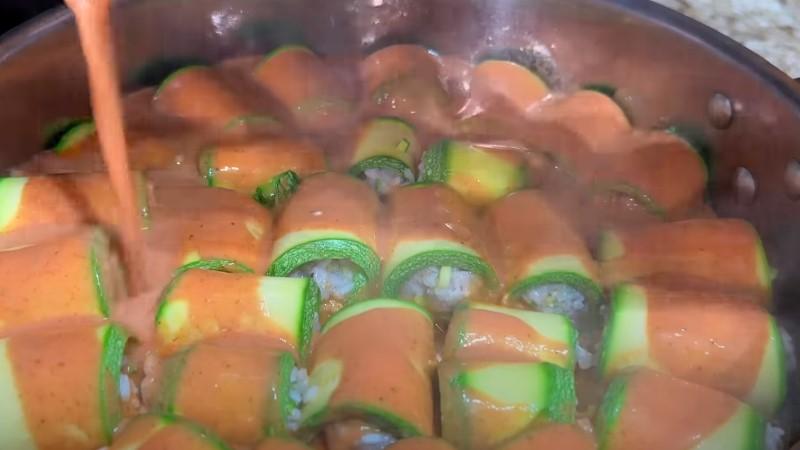 Кабачки з фаршем на сковороді, за смаком "як голубці"
