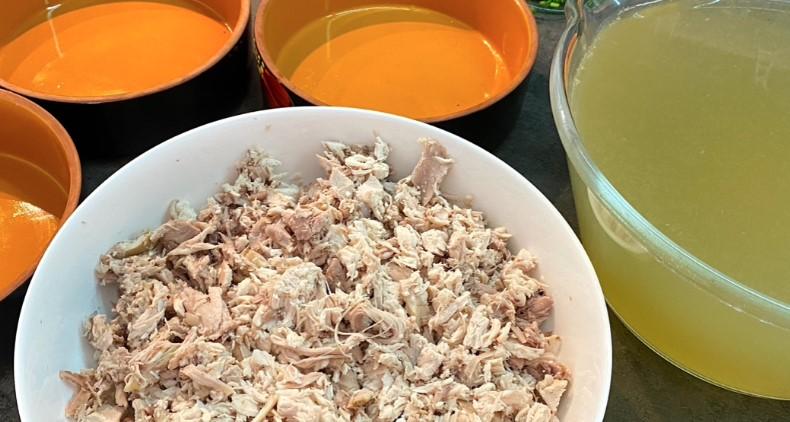 Як приготувати курячий холодець: ідеальна страва в спеку