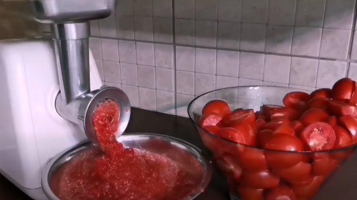 Неймовірний соус на зиму. Сподобається всій родині