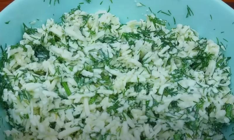 Яскравий як літо, закусочний рулет із омлету