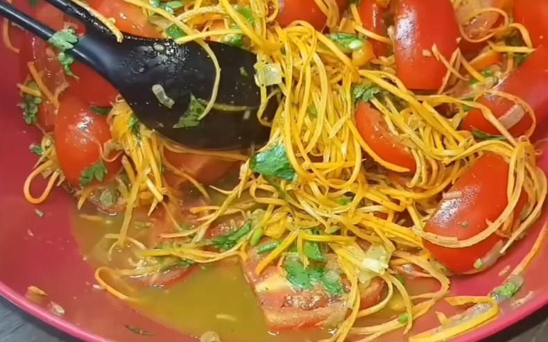 Заготовляю помідори по-корейськи на зиму