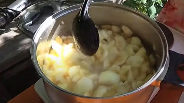 Яблучне пюре зі згущеним молоком на зиму