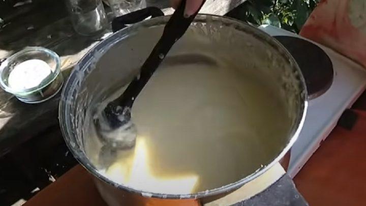 Яблучне пюре зі згущеним молоком на зиму