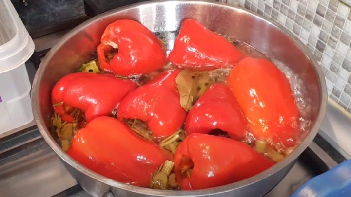 Чудова закуска. Маринований червоний перець