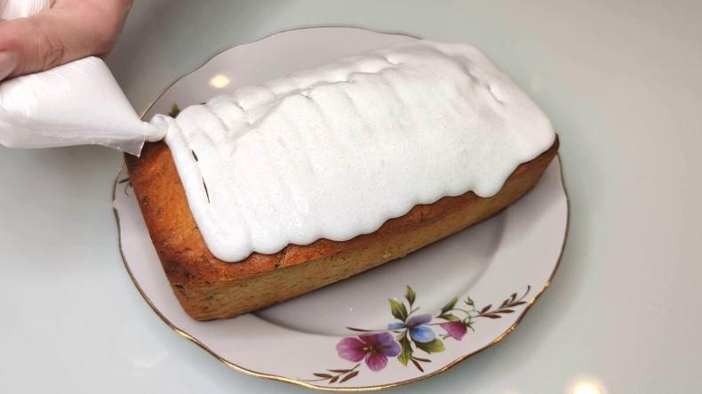 Рецепт цього десерту з кабачків у мене просять усі гості