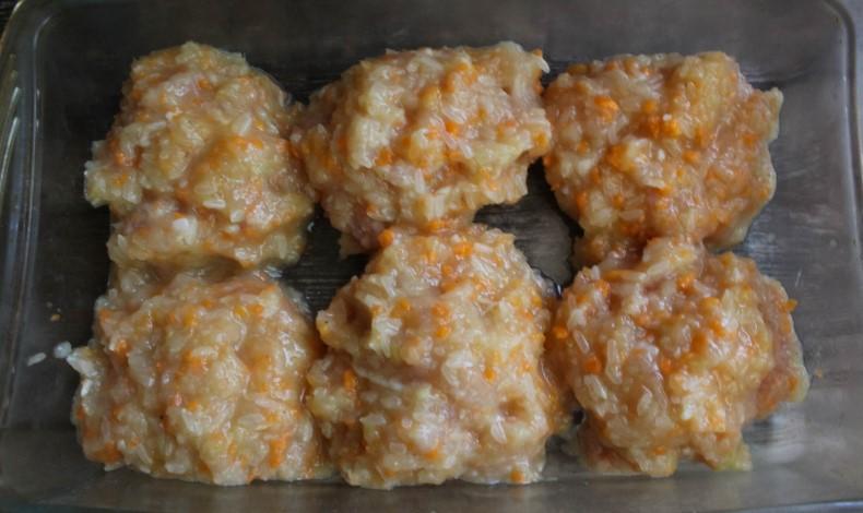 Ледачі голубці з курячим фаршем у духовці